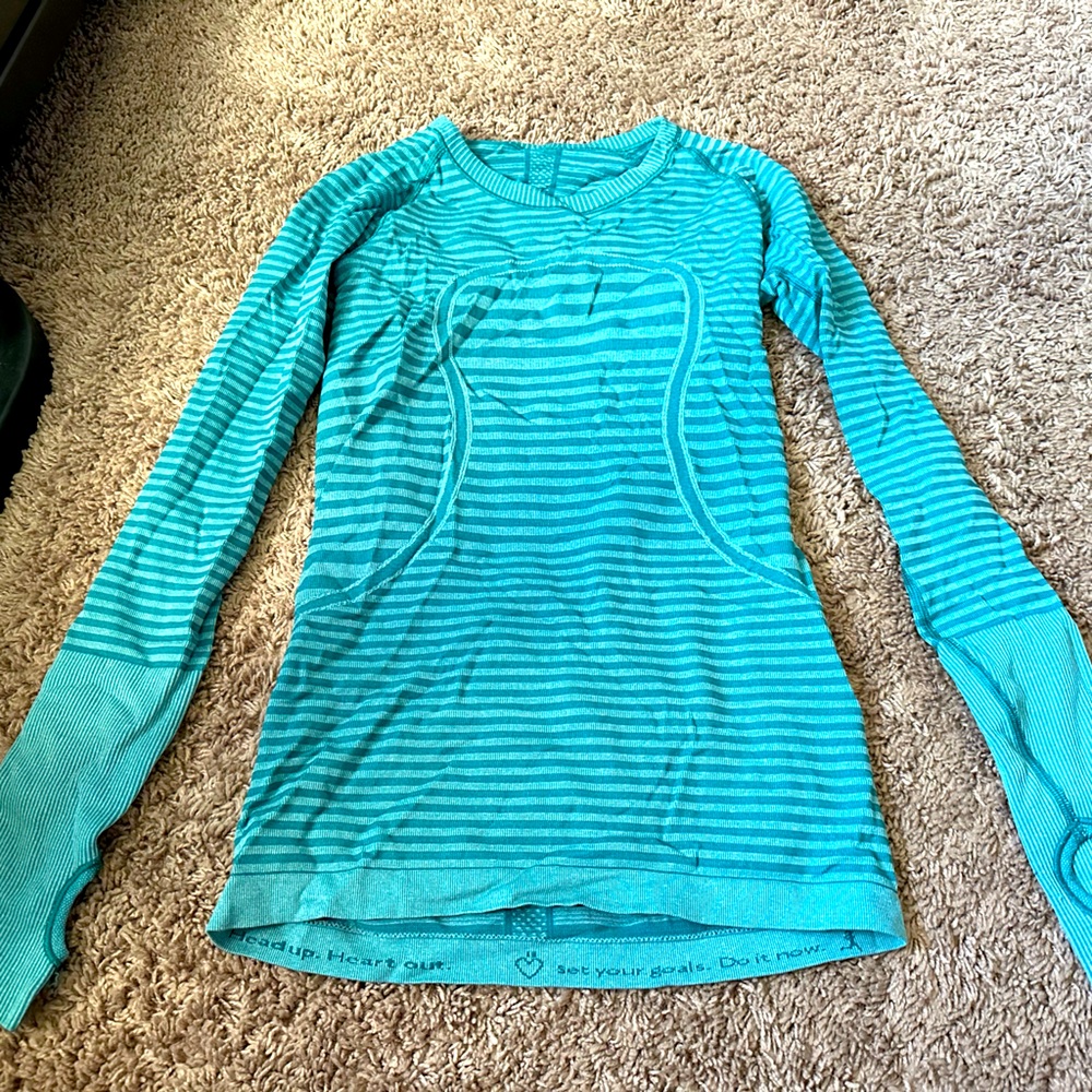 Lululemon swiftly tech long sleeve top, size 6, green